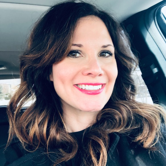 Meet your Posher, Julie - Picture 1 of 1